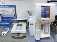 糖尿病検査器（HbA1c迅速測定器）
